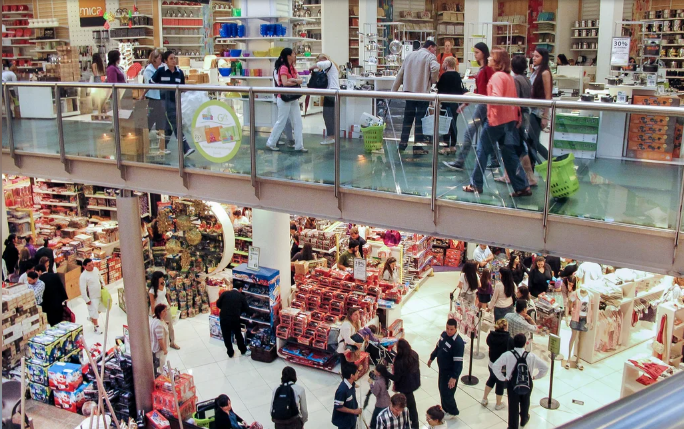 La confianza del consumidor se desplomó más de 12% en julio