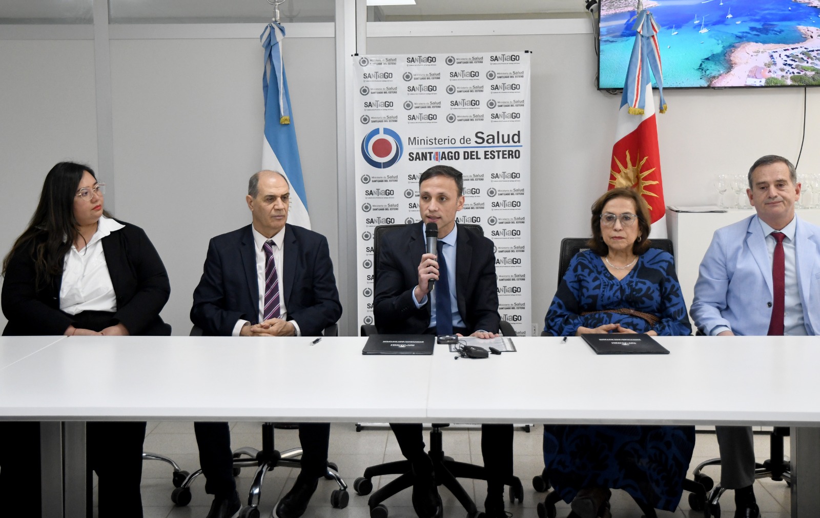 La Provincia y el Colegio de Obstetricia firmaron convenio de fortalecimiento para la mujer rural